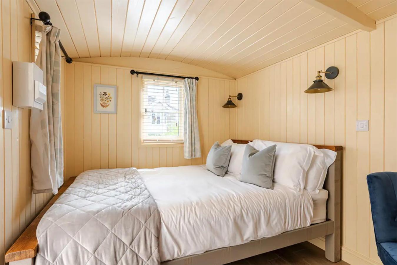 Shepherd'S Hut, Bath Extérieur photo